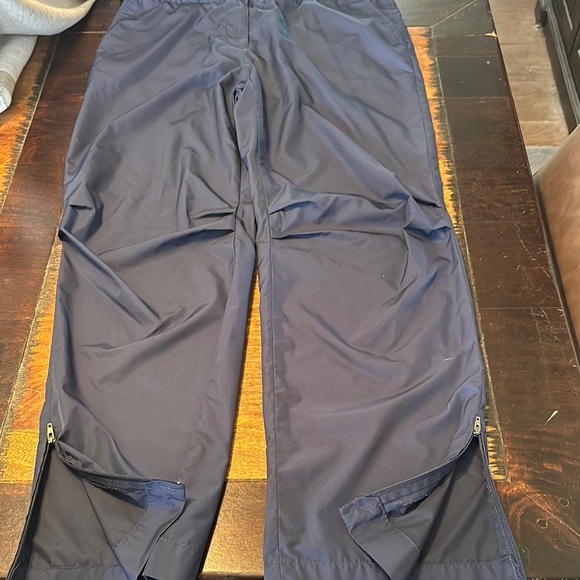 Liz Claiborne golf all weather Sloane pants size 10 EUC - Picture 3 of 7